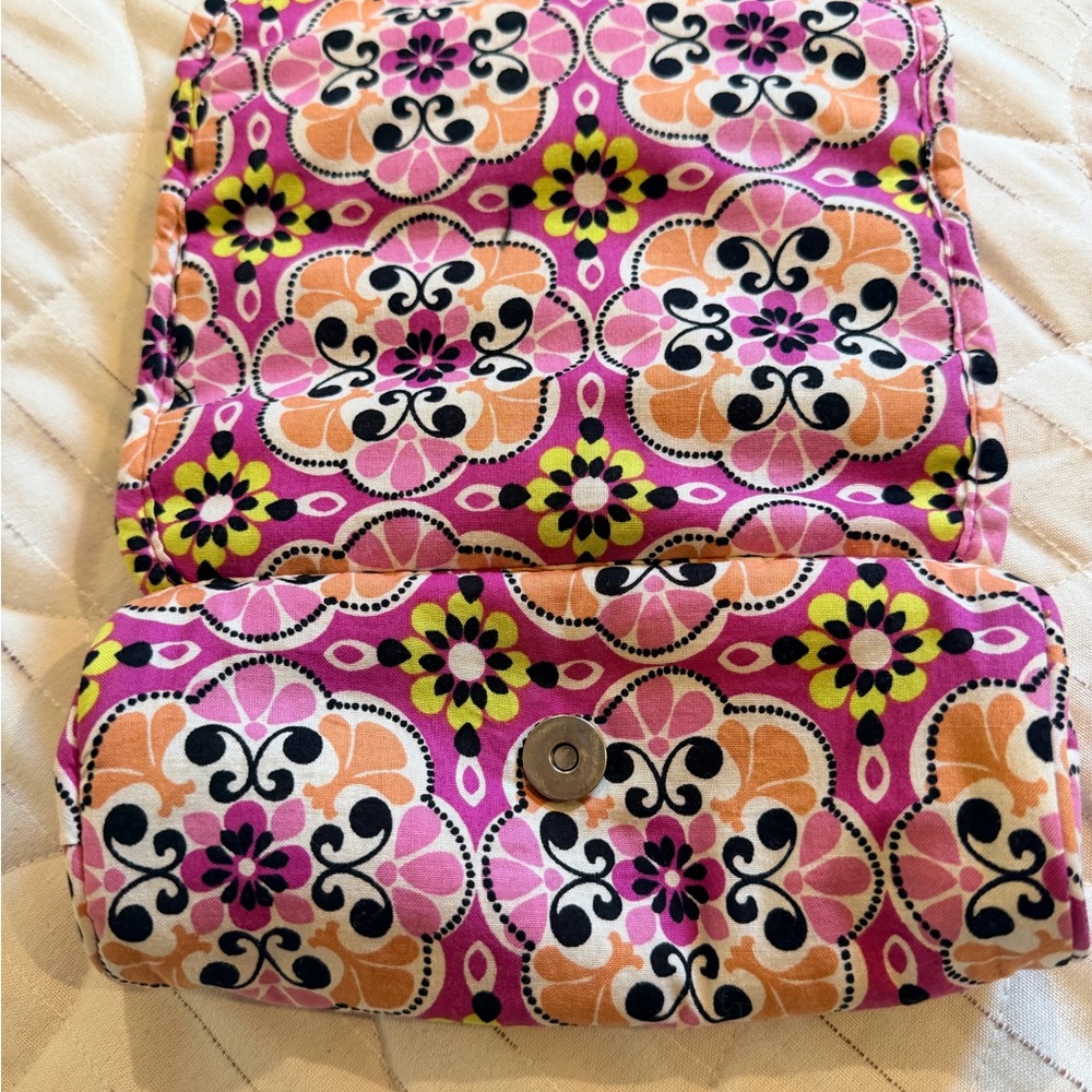 Floral Pink cosmetic case - Picture 3 of 4
